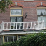 File:Amersfoort.Koningin. Beatrixplantsoen.balkon.JPG