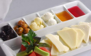 Kahvaltı İçin Şık Servis Tabakları | kadincasayfa.com